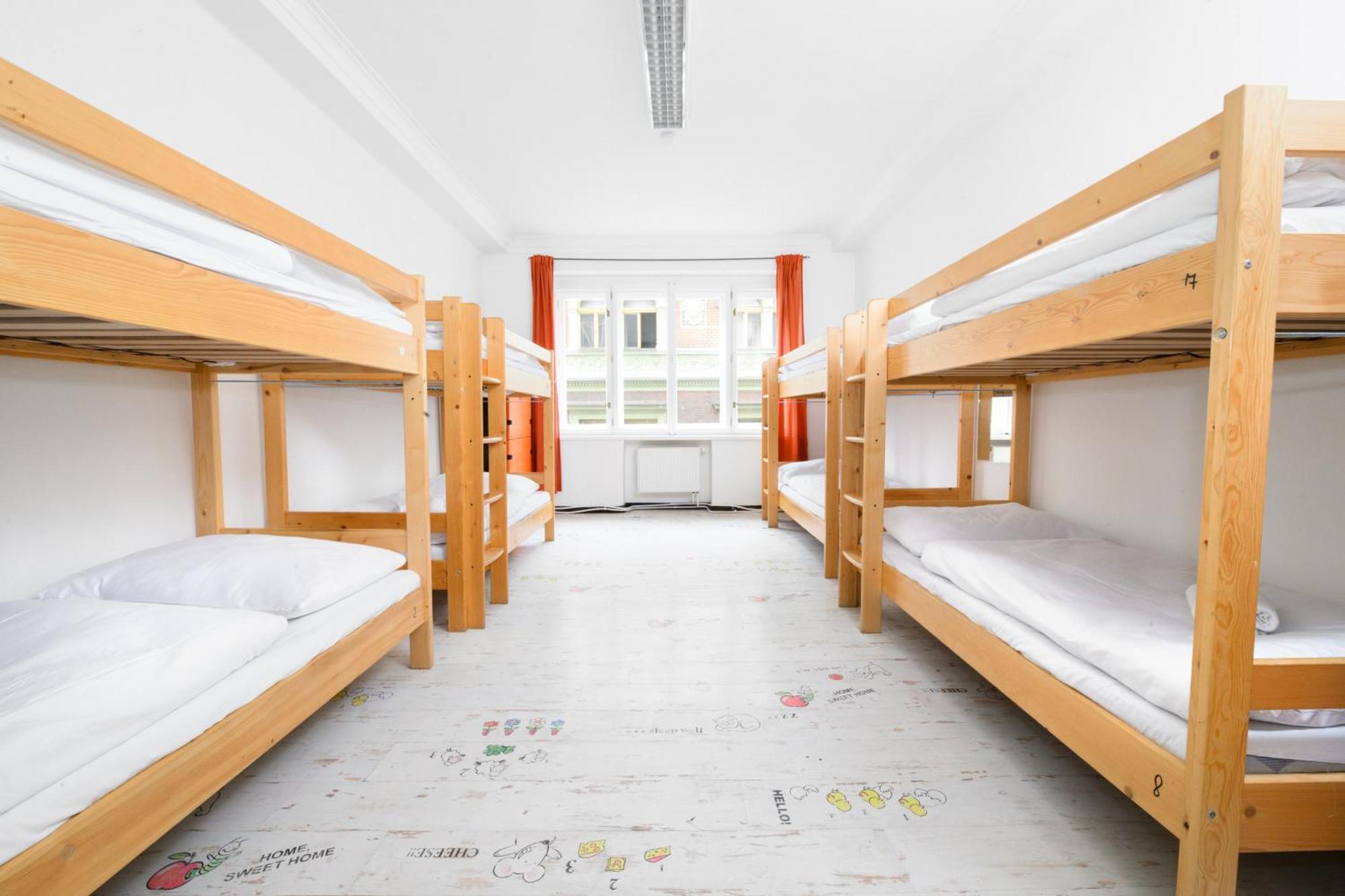 Benedikt City Center Hostel Praha Eksteriør bilde